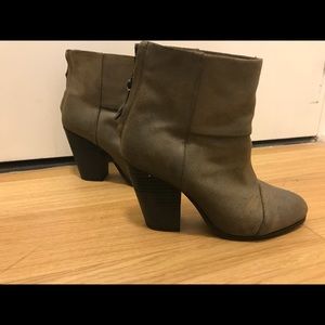 Rag & Bone Newbury ankle bootie
